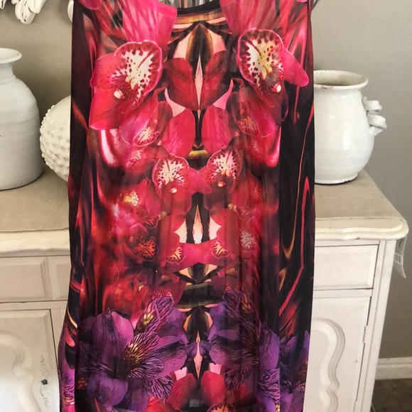 COVER-UP (NWT) Floral Print Swim Coverup - Picture 5 of 9